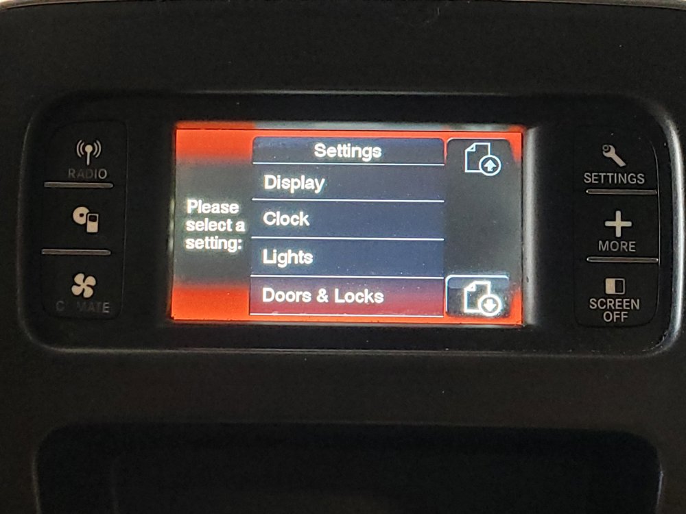 Used 2016 Dodge Journey SE w/ Flexible Seating Group FWD image 25