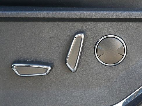 Used 2023 Ford F150 Platinum w/ Equipment Group 701A High image 13