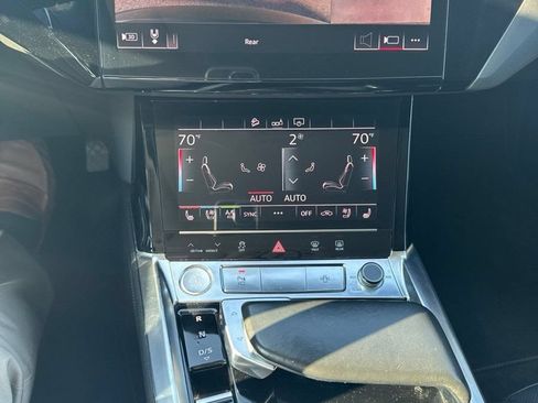Used 2019 Audi e-tron Premium Plus AWD/4WD image 10
