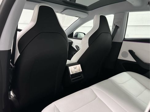 Used 2025 Tesla Model 3 Performance image 13