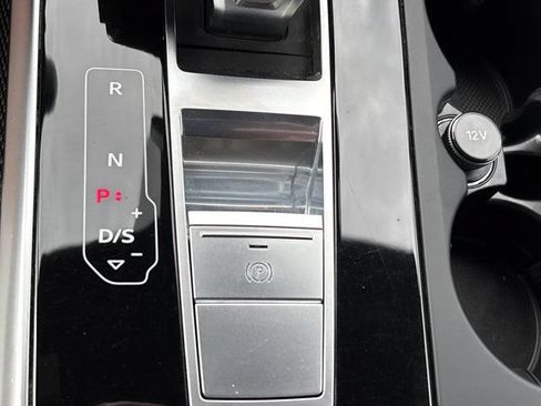Used 2022 Audi SQ7 Prestige w/ Prestige Package AWD/4WD image 46