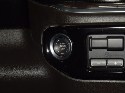 Used 2022 Chevrolet Silverado 1500 High Country image 28