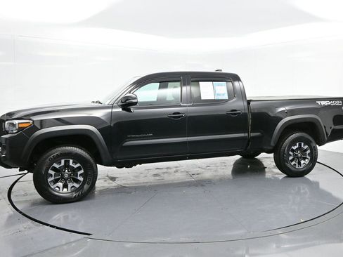 Used 2021 Toyota Tacoma TRD Off-Road image 4
