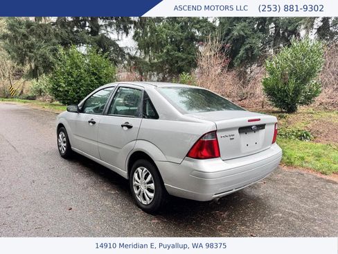Used 2007 Ford Focus SE image 3