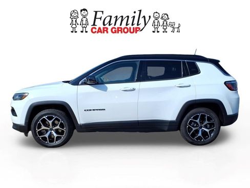 Used 2025 Jeep Compass Limited AWD/4WD image 2