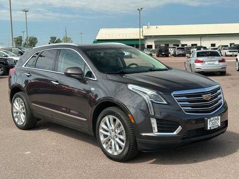 Used 2019 Cadillac XT5 Premium Luxury AWD/4WD image 7