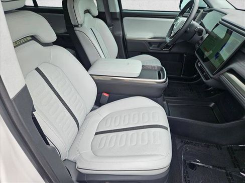 Used 2023 Rivian R1S Adventure AWD/4WD image 20