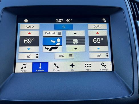 Used 2017 Ford Edge SEL w/ Equipment Group 201A image 27