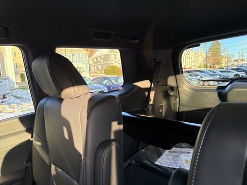 Used 2025 Lexus GX 550 image 14