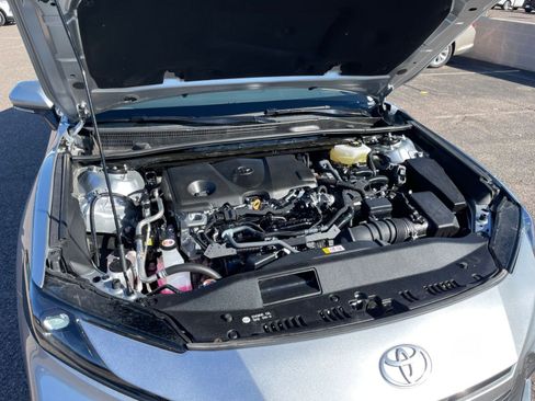 Used 2025 Toyota Camry LE image 31
