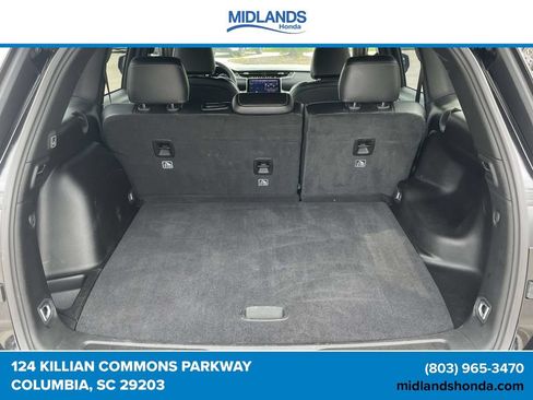 Used 2025 Jeep Grand Cherokee Limited AWD/4WD image 8