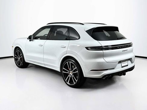 New 2026 Porsche Cayenne S AWD/4WD image 3