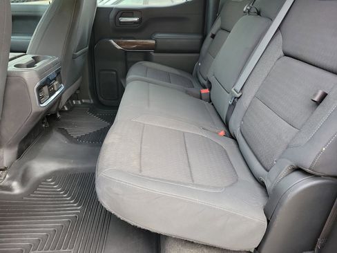 Used 2020 GMC Sierra 1500 Elevation w/ Elevation Value Package image 5