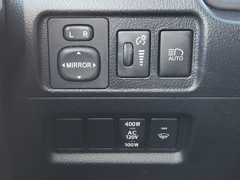 Used 2022 Toyota 4Runner SR5 Premium image 26