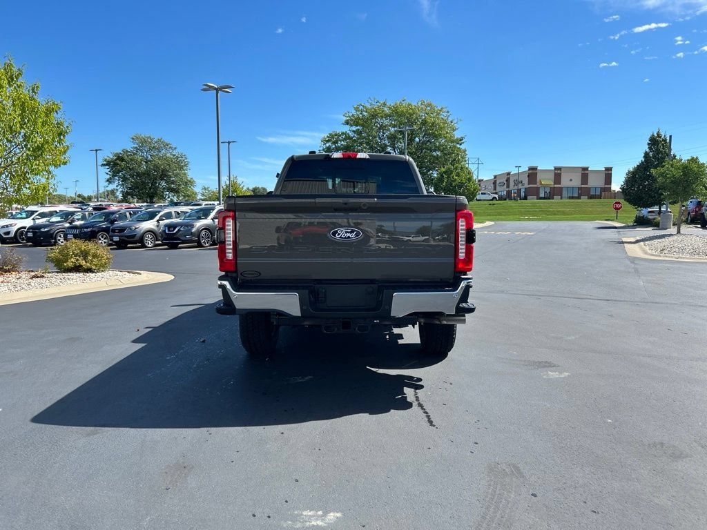 New 2027 Ford F250 Lariat w/ Lariat Premium Package AWD/4WD image 7