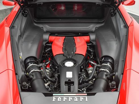 Used 2021 Ferrari F8 Tributo image 29