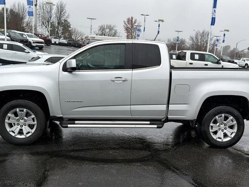 Used 2016 Chevrolet Colorado LT w/ LT Convenience Package image 8