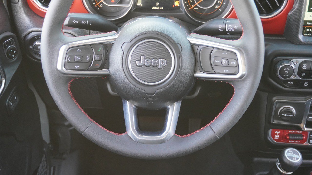 Used 2023 Jeep Gladiator Rubicon w/ Cold Weather Group AWD/4WD image 30