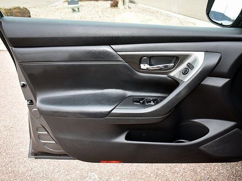 Used 2015 Nissan Altima 3.5 SL image 19