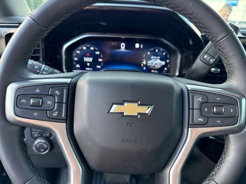 Used 2023 Chevrolet Silverado 1500 LT image 26