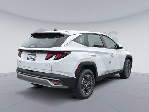 New 2026 Hyundai Tucson Blue SE image 7