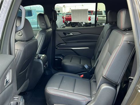 Certified 2025 Chevrolet Traverse Z71 w/ Enhanced Driving Package image 15