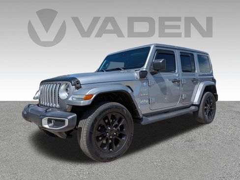 Used 2021 Jeep Wrangler Unlimited Sahara w/ Safety Group AWD/4WD image 2