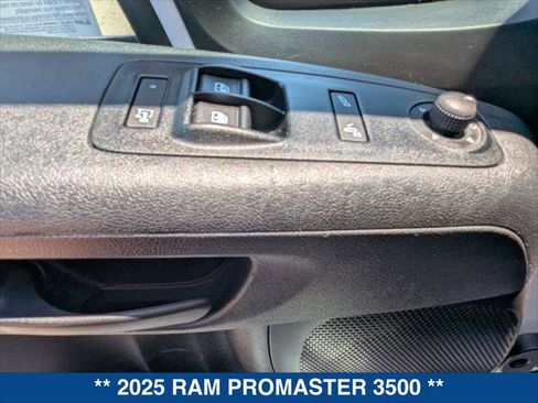 Used 2025 RAM ProMaster 3500 w/ Convenience Group FWD image 11