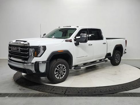 Used 2025 GMC Sierra 2500 SLT w/ SLT Convenience Package AWD/4WD image 3