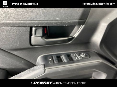 Used 2025 Toyota Tacoma SR5 w/ SR5 Upgrade Package AWD/4WD image 20