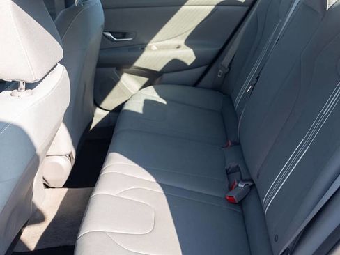 Used 2021 Hyundai Elantra SEL w/ Cargo Package image 13