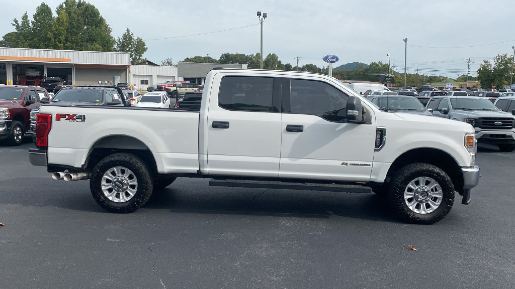 Used 2020 Ford F250 XLT w/ FX4 Off-Road Package AWD/4WD image 4