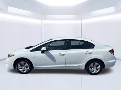 Used 2013 Honda Civic LX image 2