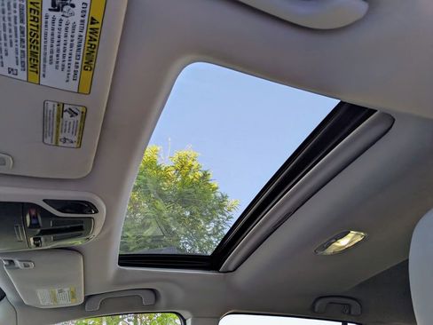 Used 2020 Subaru Outback Limited image 15