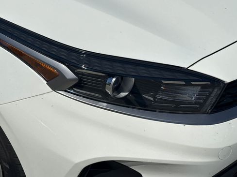 Used 2024 Kia Forte LX FWD image 17