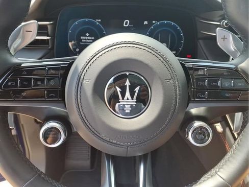 Used 2023 Maserati Grecale Trofeo AWD/4WD image 14