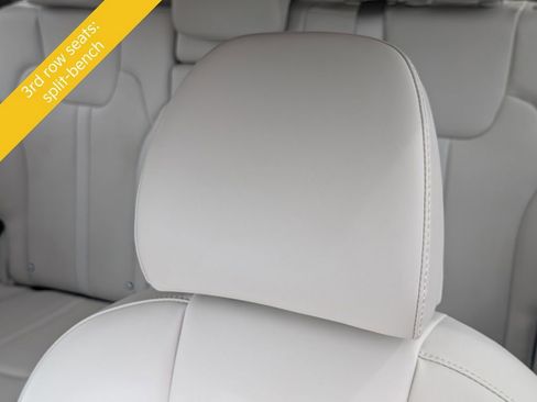 Certified 2025 Kia Sorento S w/ Panoramic Sunroof Package image 17