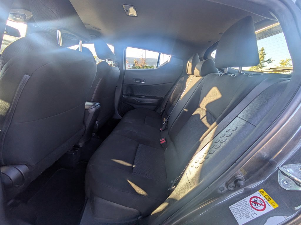 Used 2019 Toyota C-HR XLE FWD image 25