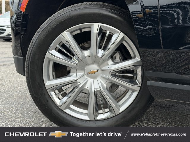 Used 2021 Chevrolet Tahoe High Country w/ Premium Package AWD/4WD image 10