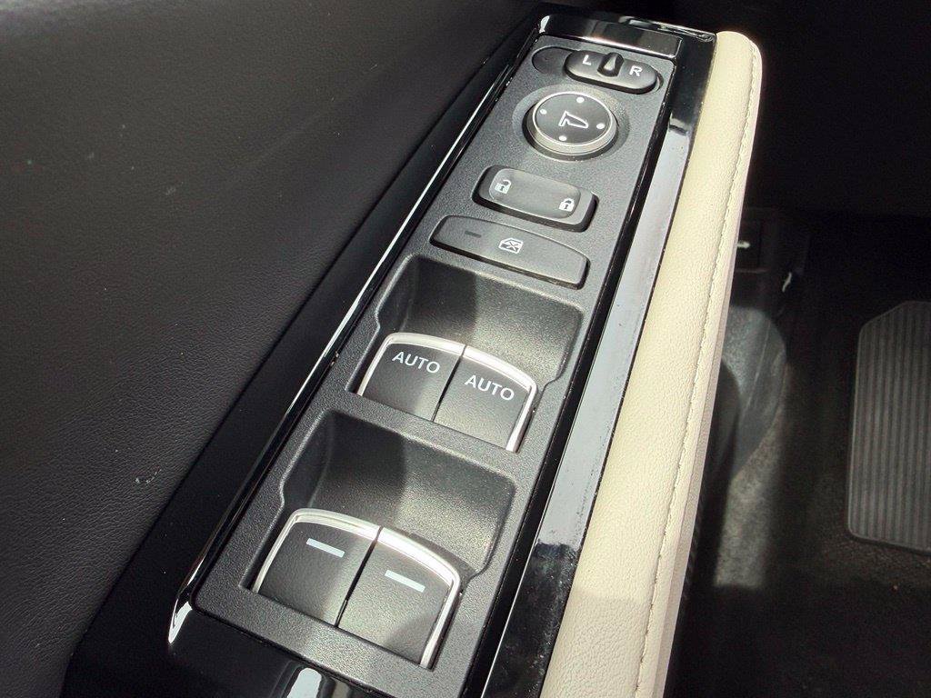 Used 2023 Honda Accord Touring image 16