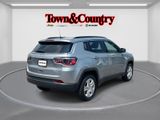 Certified 2022 Jeep Compass Latitude image 5