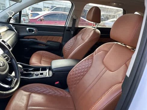 Used 2021 Kia Sorento SX Prestige image 4