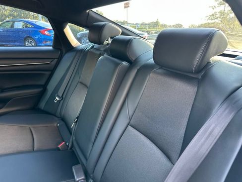 Used 2022 Honda Accord Sport image 14