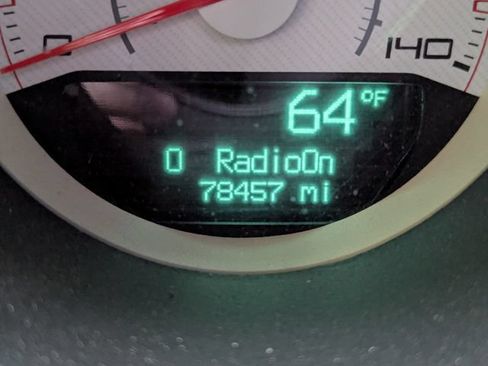 Used 2014 Dodge Challenger SXT RWD image 14