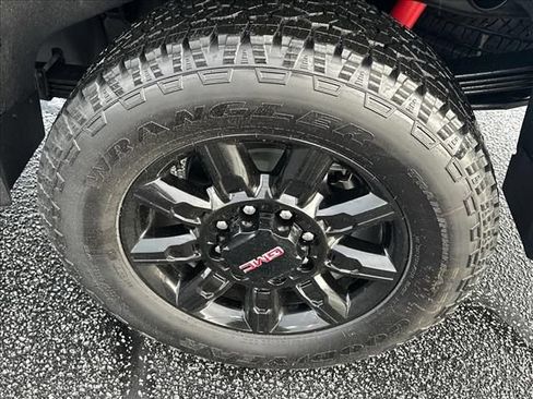 New 2026 GMC Sierra 2500 AT4 w/ AT4 Premium Plus Package AWD/4WD image 17