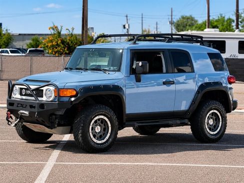 Used 2014 Toyota FJ Cruiser 4WD w/ Trail Teams Ultimate Edition image 7