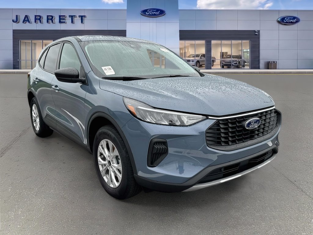 Used 2025 Ford Escape Active w/ Active Premium Tech Pack AWD/4WD image 1