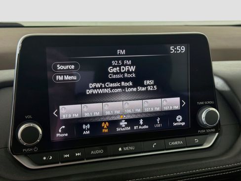 Used 2023 Nissan Rogue SV AWD/4WD image 21