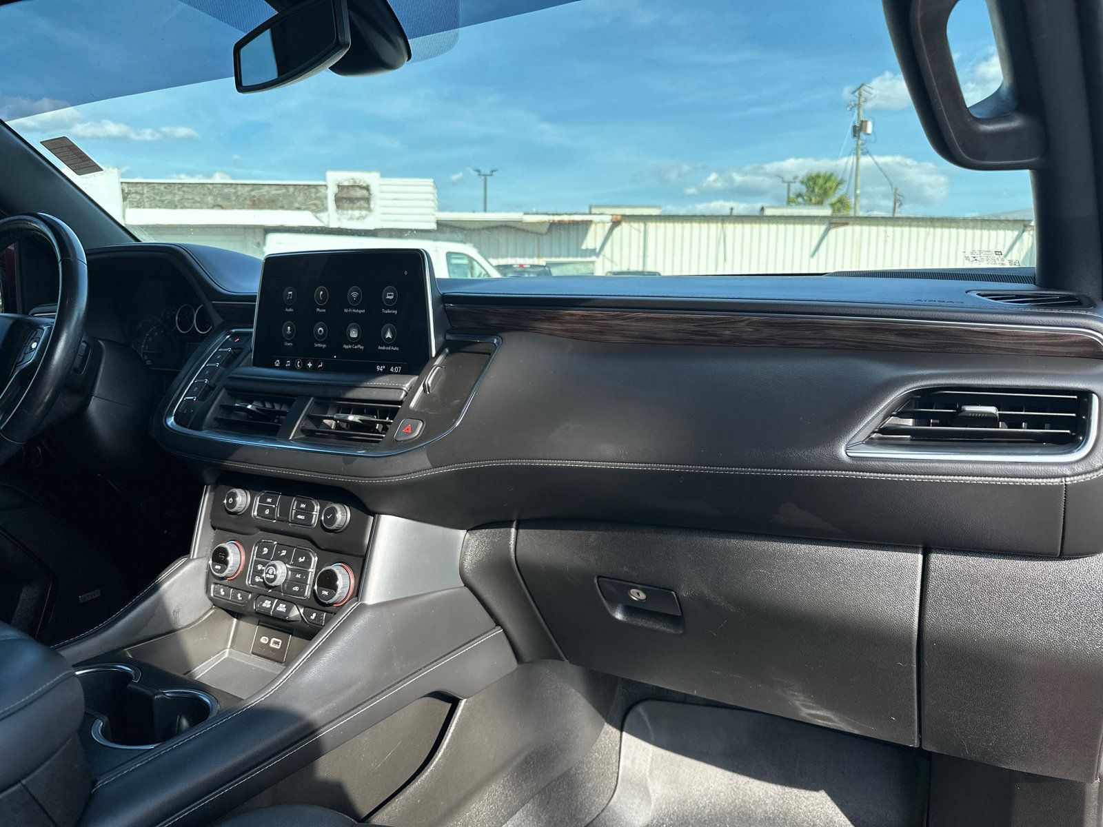 Used 2021 Chevrolet Suburban Z71 AWD/4WD image 22