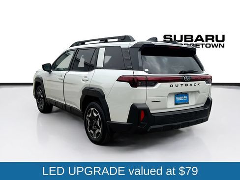 Used 2026 Subaru Outback Touring AWD/4WD image 7